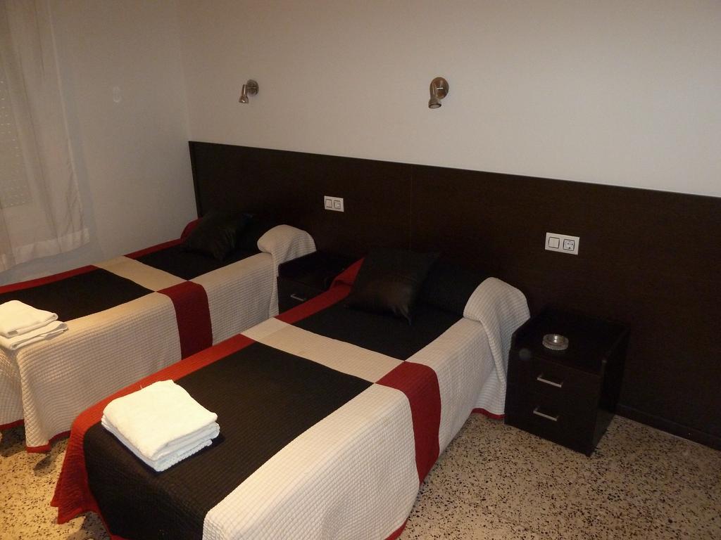Restaurant Fonda Giralt Hotell Amer Rum bild